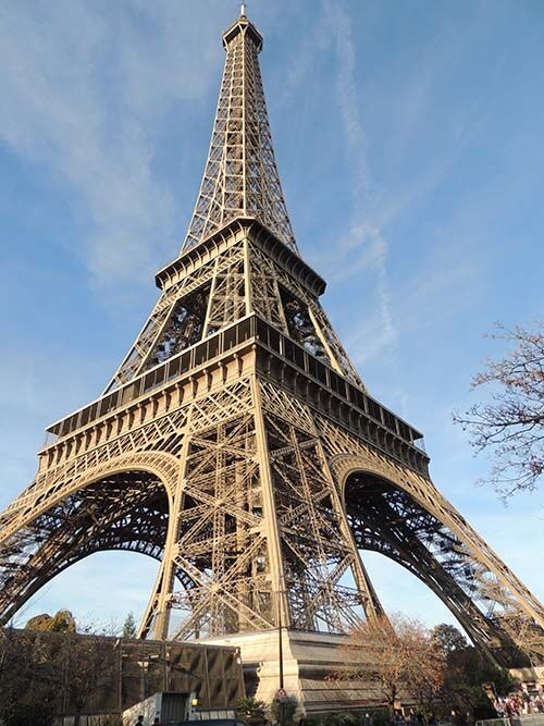 Page 91 - Eiffel Tower.jpg